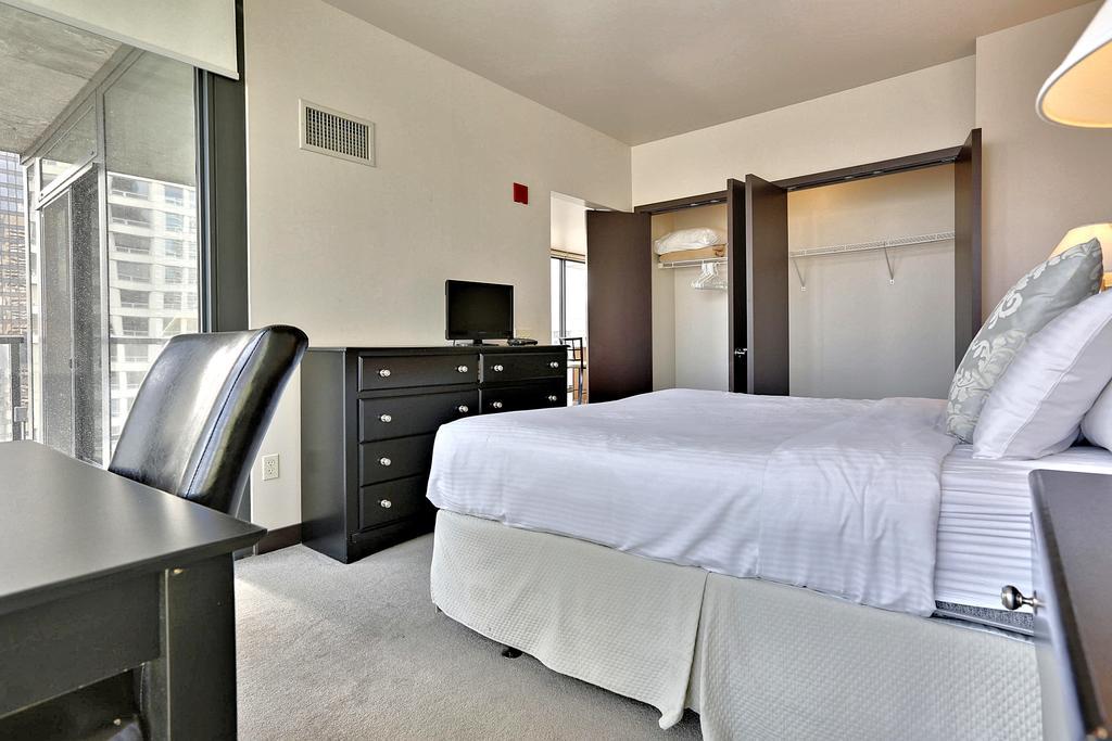 Aparthotel Bridgestreet At State And Grand à Chicago Extérieur photo