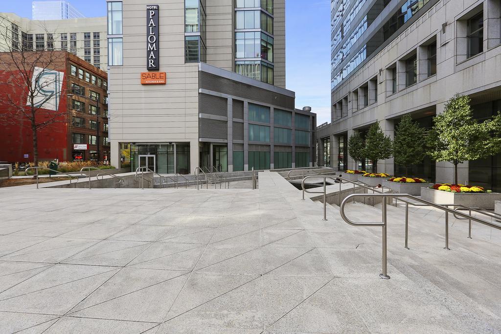 Aparthotel Bridgestreet At State And Grand à Chicago Extérieur photo