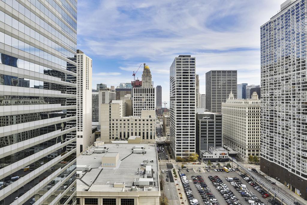 Aparthotel Bridgestreet At State And Grand à Chicago Extérieur photo
