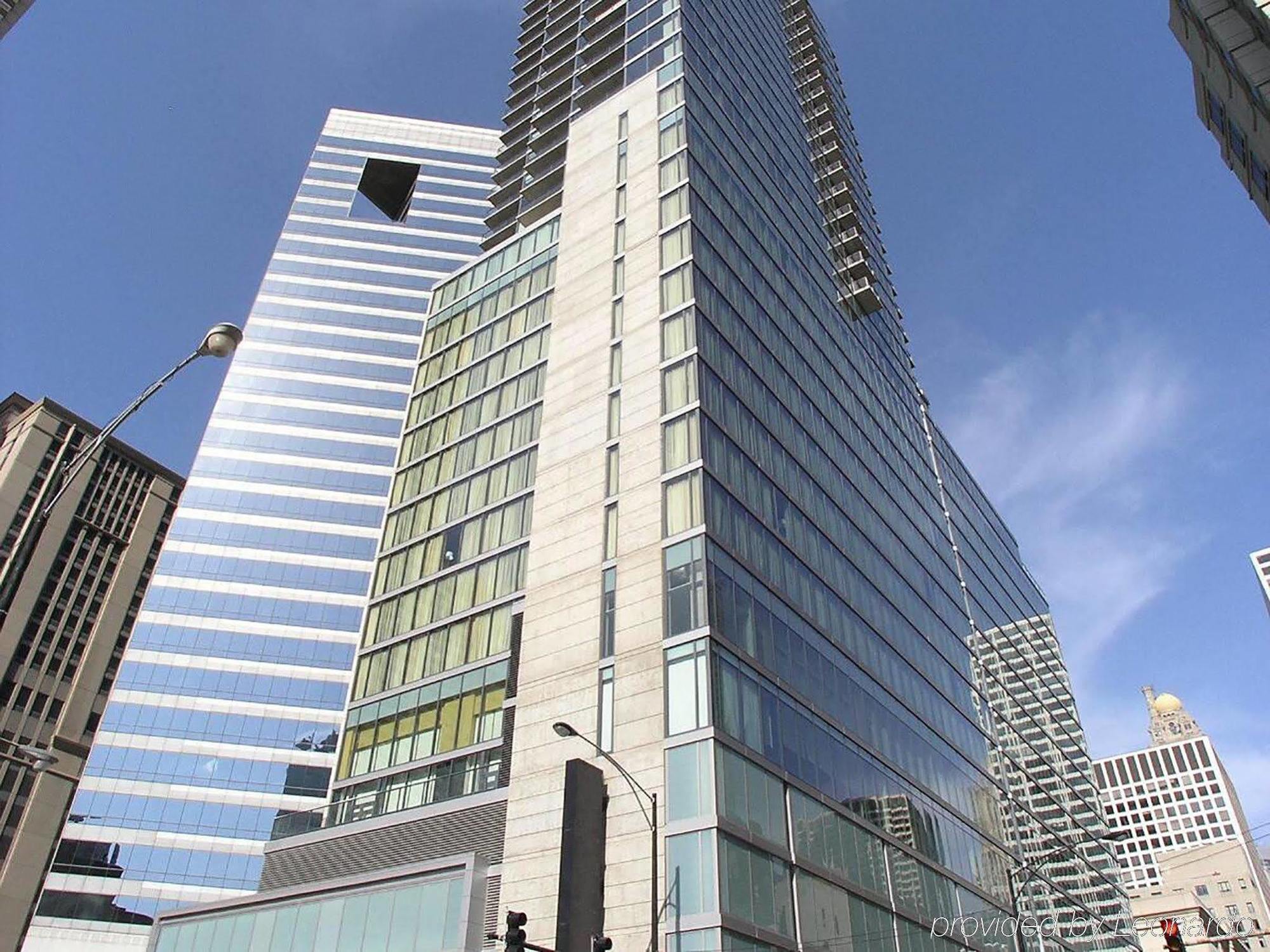 Aparthotel Bridgestreet At State And Grand à Chicago Extérieur photo