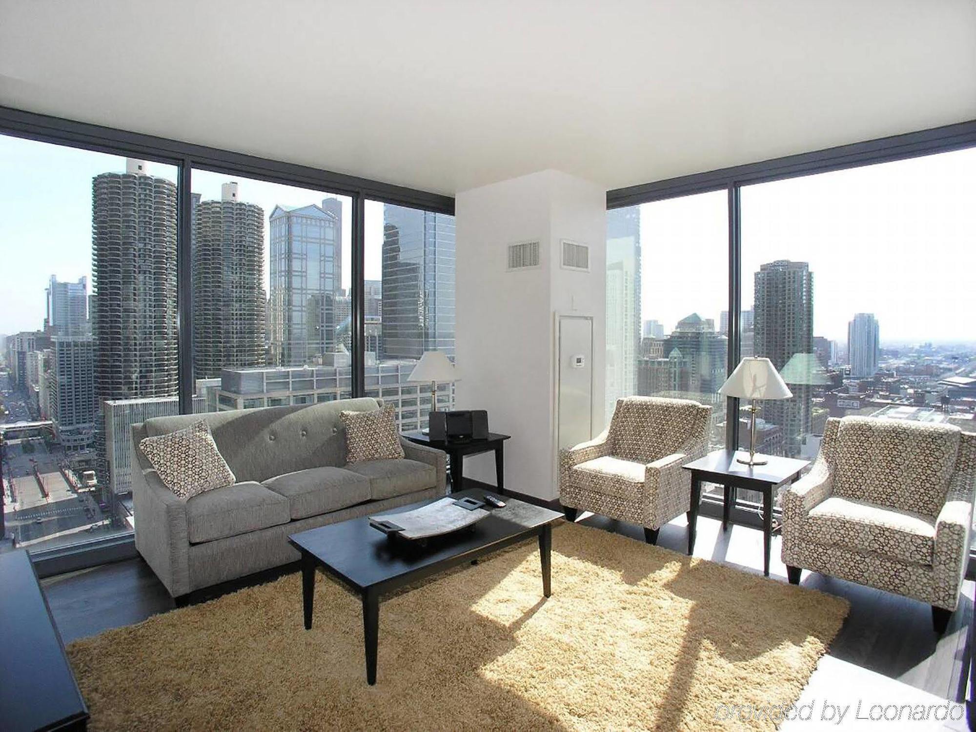 Aparthotel Bridgestreet At State And Grand à Chicago Chambre photo