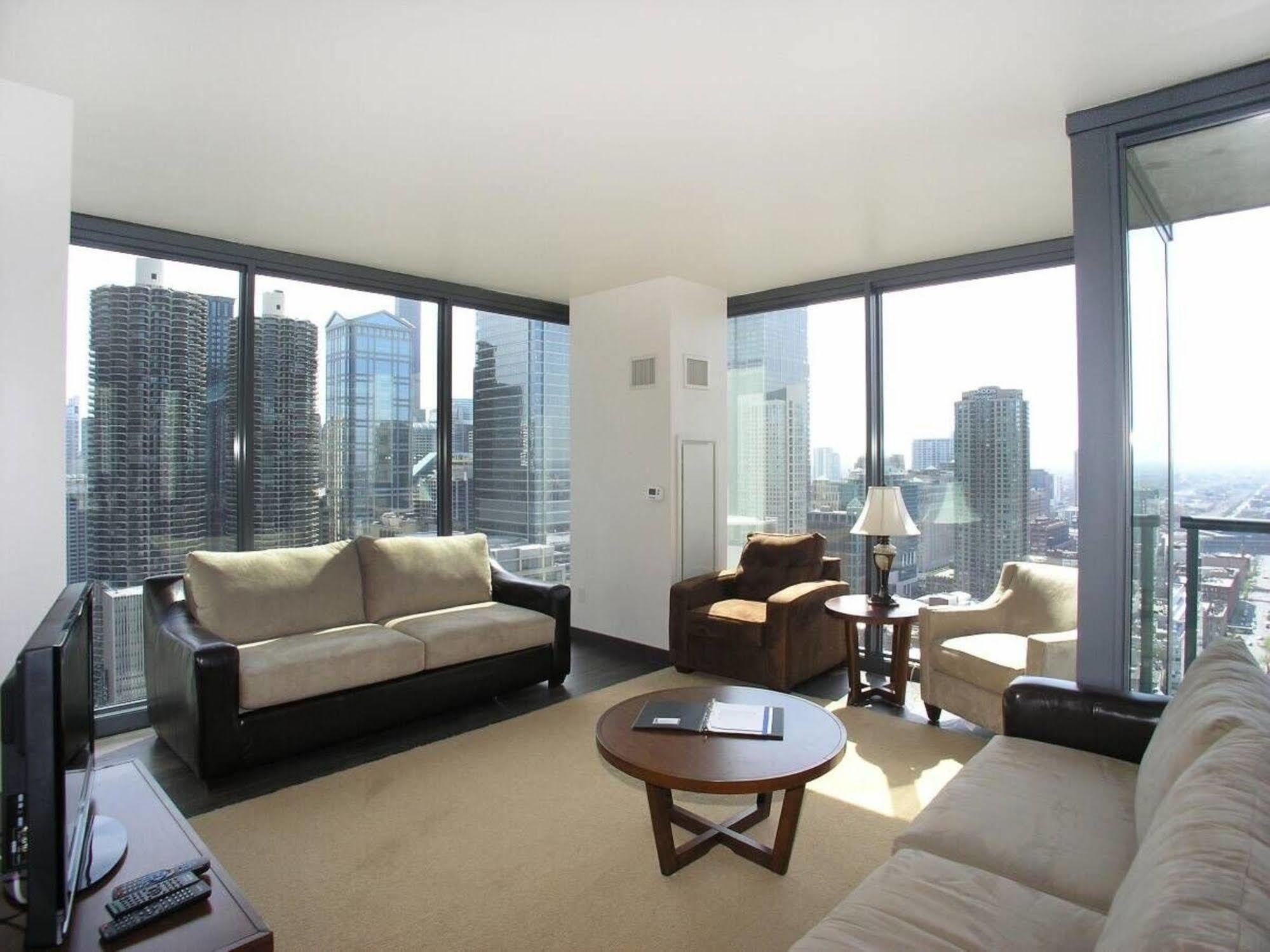 Aparthotel Bridgestreet At State And Grand à Chicago Extérieur photo